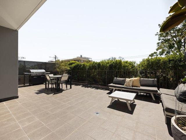 2/1-3 Hugh Avenue, NSW 2210