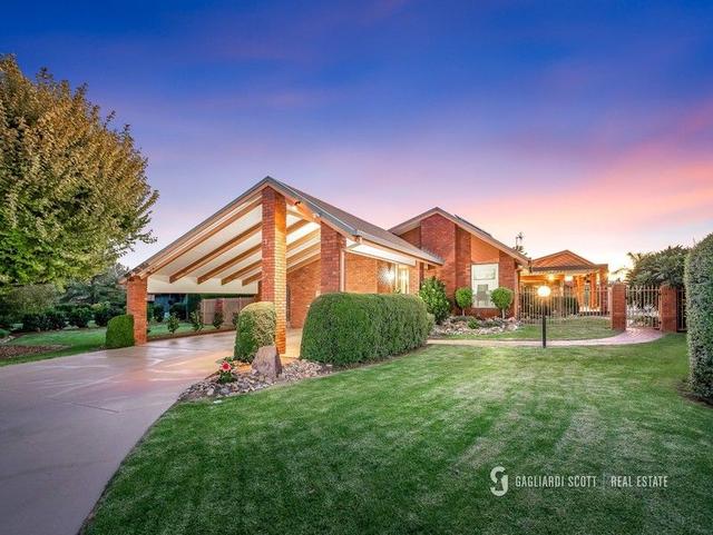 17 Hovell Crescent, VIC 3630