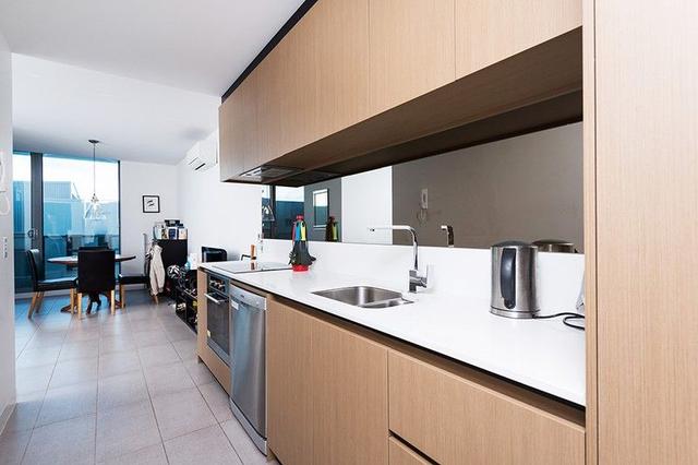 310/15 Clifton Street, VIC 3181