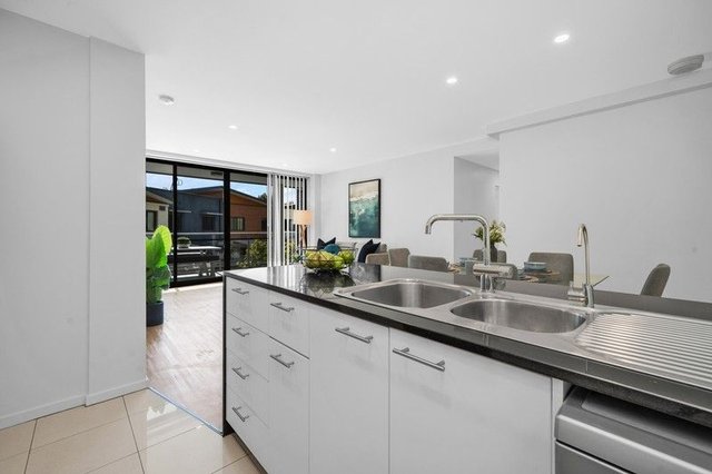 14/8 Hordern Street, WA 6100