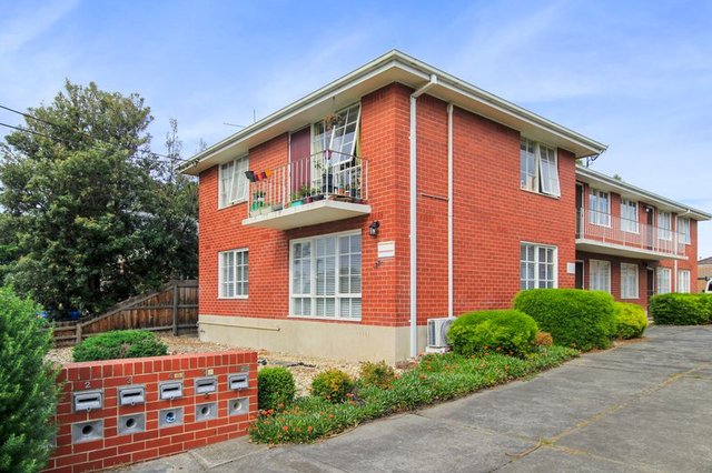 1/37 Comas Grove, VIC 3071