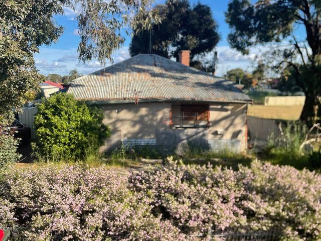 42 Simpson Street, WA 6225