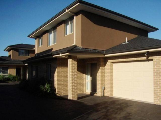 2/86 Kirkham Road, VIC 3175
