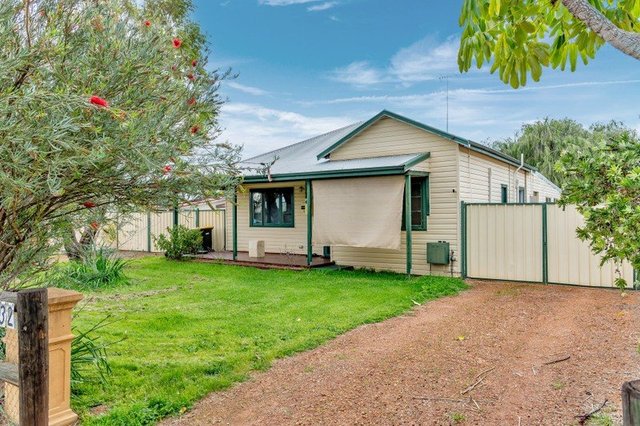 32 Congdon Avenue, WA 6208