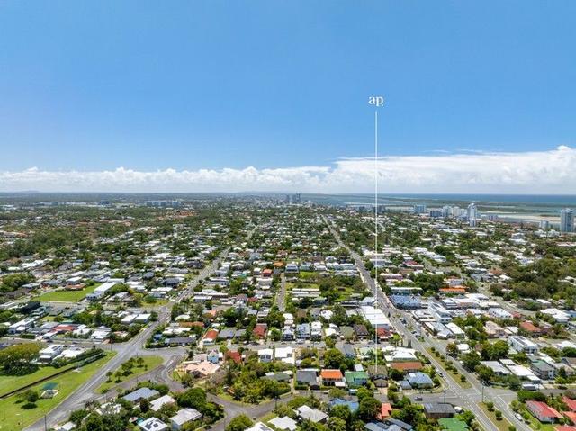 1/23 Deakin  Avenue, QLD 4215