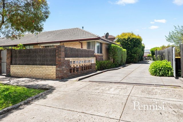16/12 Surrey Street, VIC 3044