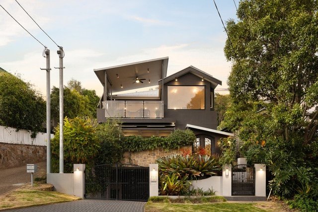 112 Fifth Avenue, QLD 4030