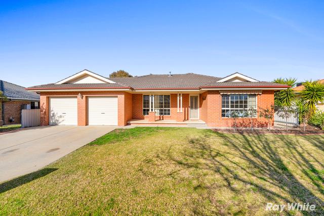 74 Yentoo Drive, NSW 2650