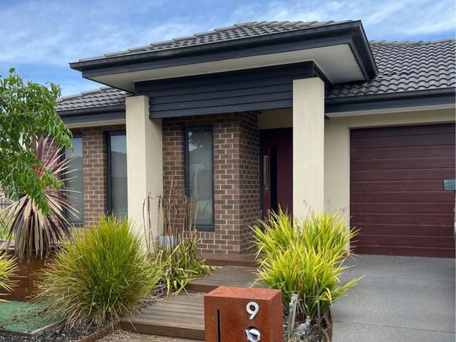 9 McAuliffe Dr, VIC 3218