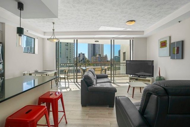 402/2865 Gold Coast Highway, QLD 4217