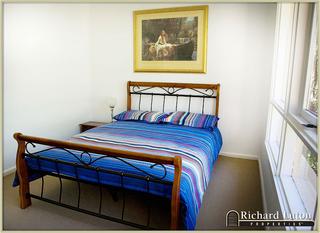 Bed 2 (2010-04-23)