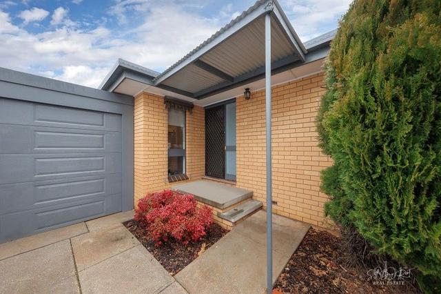 7 Robert Crescent, VIC 3690
