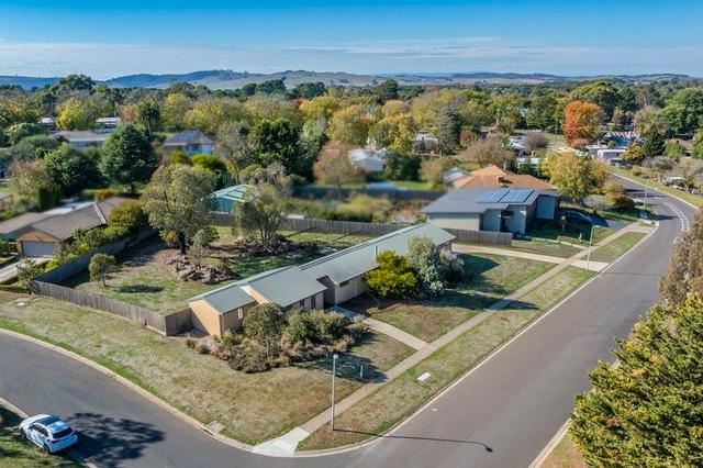 6 Robb Drive, VIC 3434