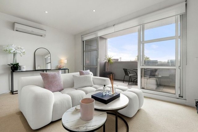 203/323 Charman Road, VIC 3192