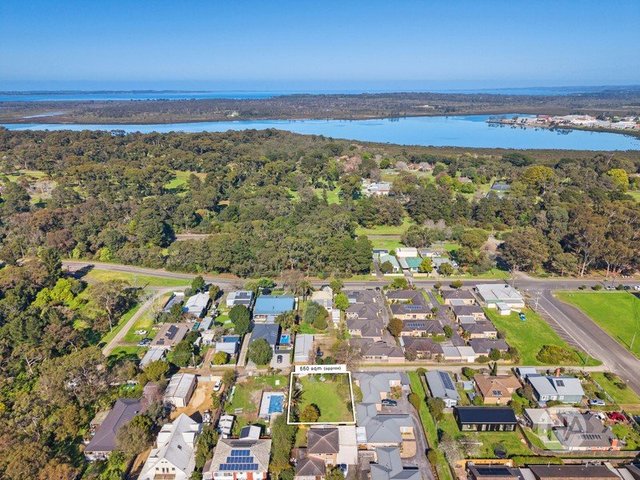 10 Ainsworth Way, VIC 3919