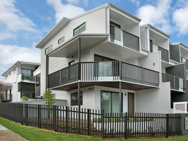 1/8 Somerset Street, QLD 4104