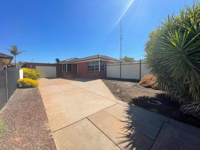 8 Butchart Court, SA 5608