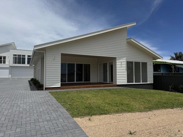 2/127 Esplanade, SA 5607