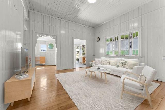 12 Parkhill Street, QLD 4032
