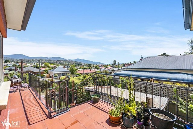 82 New Town Road, TAS 7008