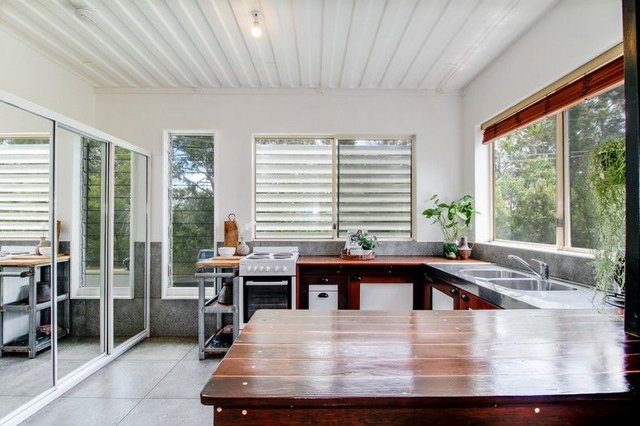 22 Waterside Dr, QLD 4184