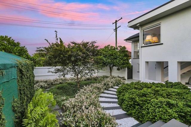 1 Palm Avenue, QLD 4103
