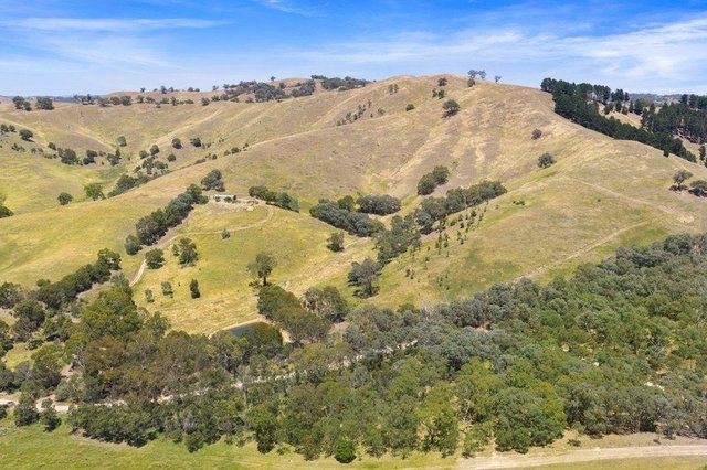 398 Clarks  Road, VIC 3717