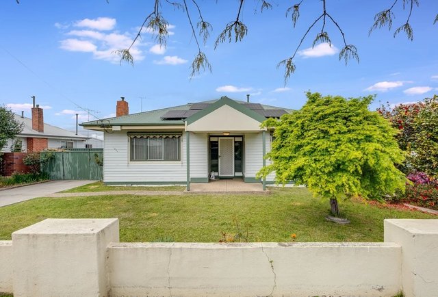 1094 Waugh Road, NSW 2640