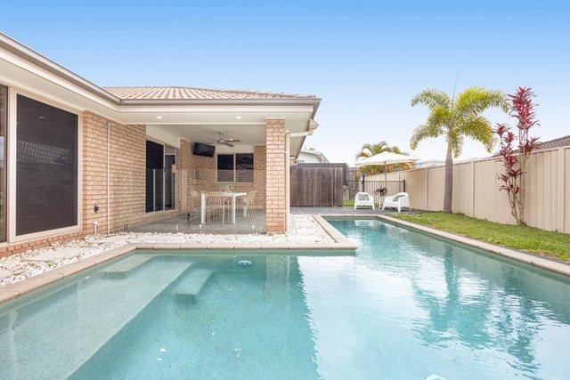 16 Little Mountain Drive, QLD 4551