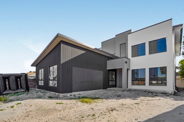 207 Sunshine Bvd, QLD 4218