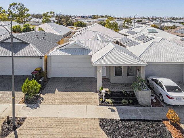 13 Quoll Mews, WA 6038