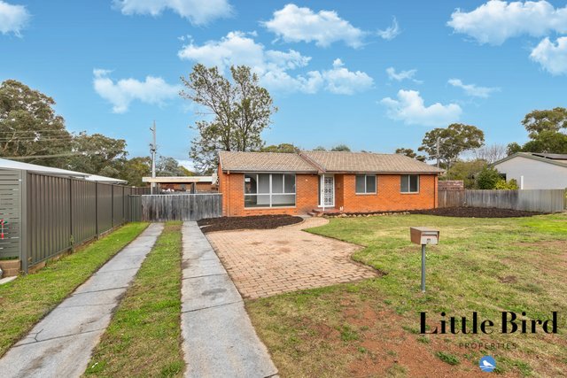 6 Connor Place, ACT 2902