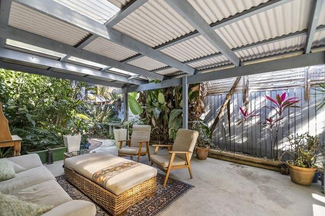 2/30 Doolooma Street, QLD 4557