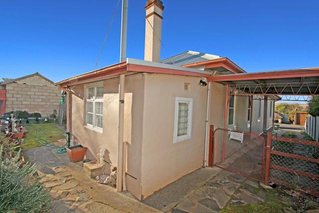 2/53 Soho Street, NSW 2630