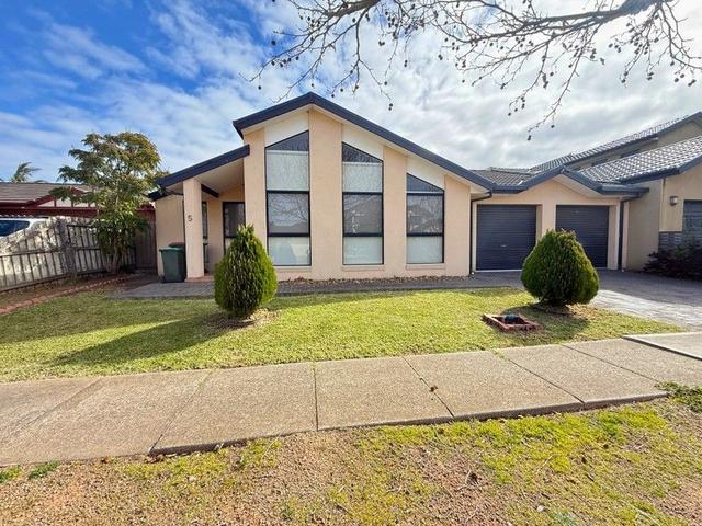 5 Anglers Court, VIC 3028
