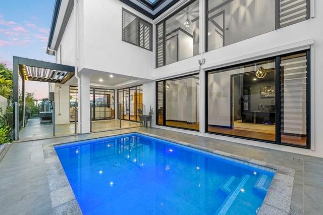 1900 Sunningdale Court, QLD 4212