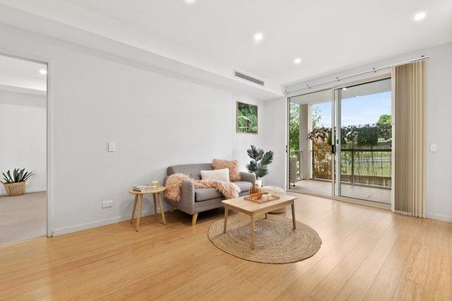 8/32 Essex  Street, NSW 2121