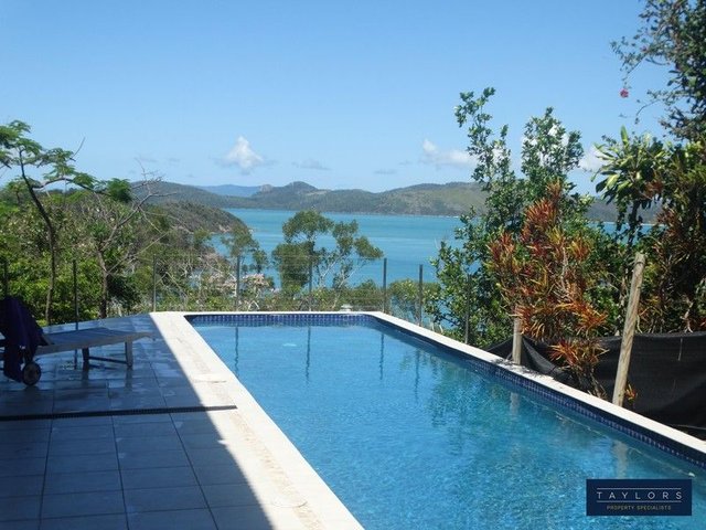 1 Passage Avenue, QLD 4802