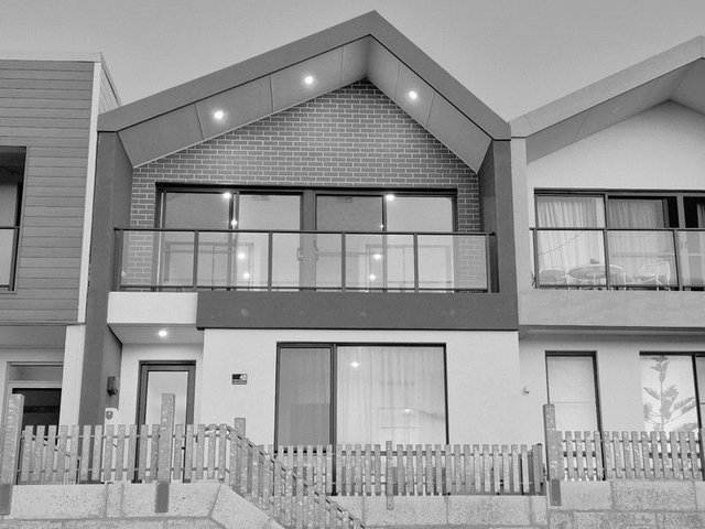 4B Leeward Ave, WA 6038