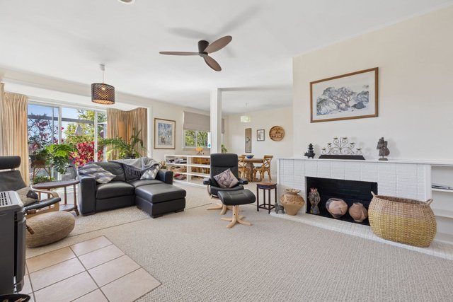 9 Moloola Avenue, NSW 2630