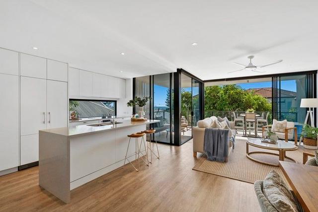 303/85 Golden Four Drive, QLD 4225