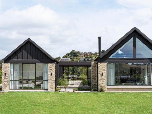 15 Vigneron Avenue, VIC 3213