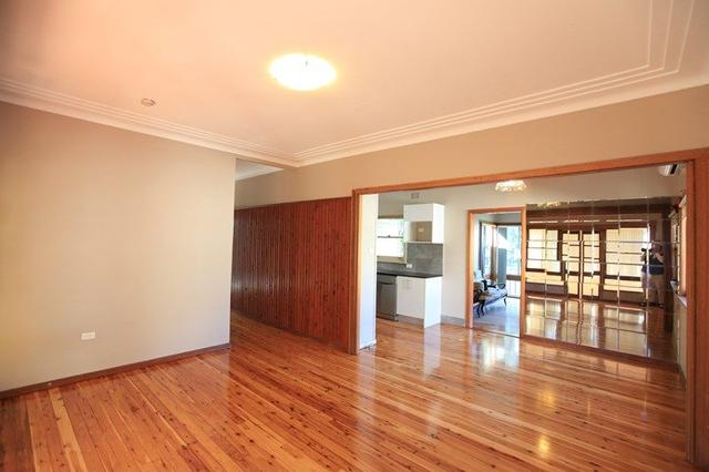 9 The  Crescent, NSW 2148