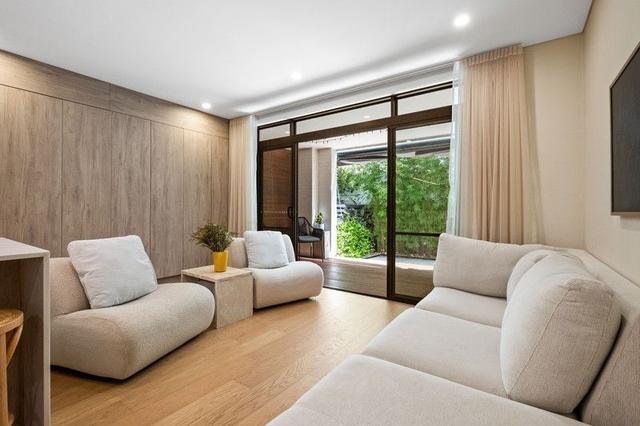 32/9-19 Myrtle  Street, NSW 2019