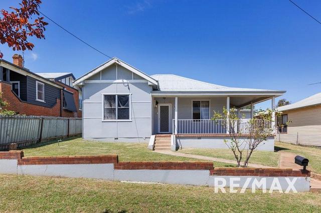 60 Commins  Street, NSW 2663