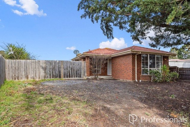 1 Darlington Grove, VIC 3037