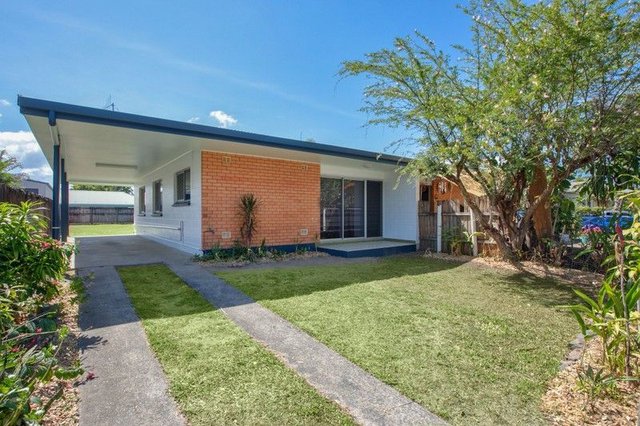 2/64 English Street, QLD 4870