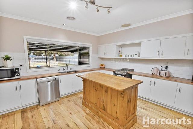 15 Tena Avenue, VIC 3400