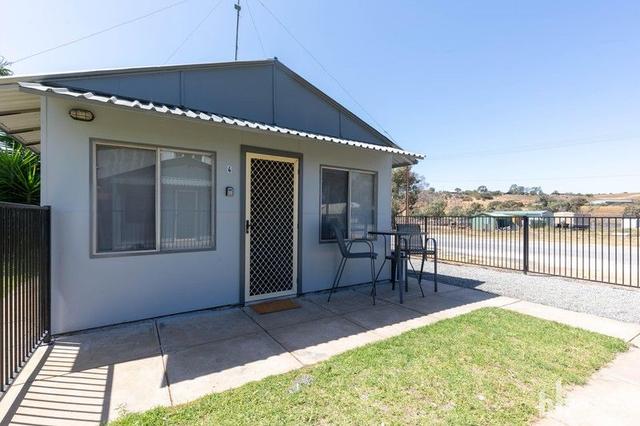 House 4 Mannum Holiday Village, SA 5238