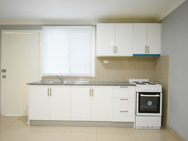 15A Robertson Road, NSW 2162